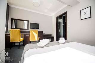 Отель Hotel Otomin Отомин Двухместный номер с 1 кроватью или 2 отдельными кроватями-3